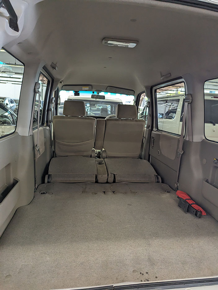 アトレーワゴンをフラットシートにした状態