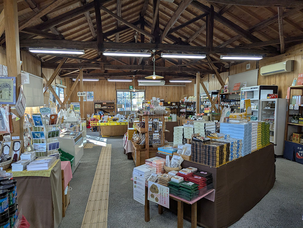 道の駅 第九の里 施設内