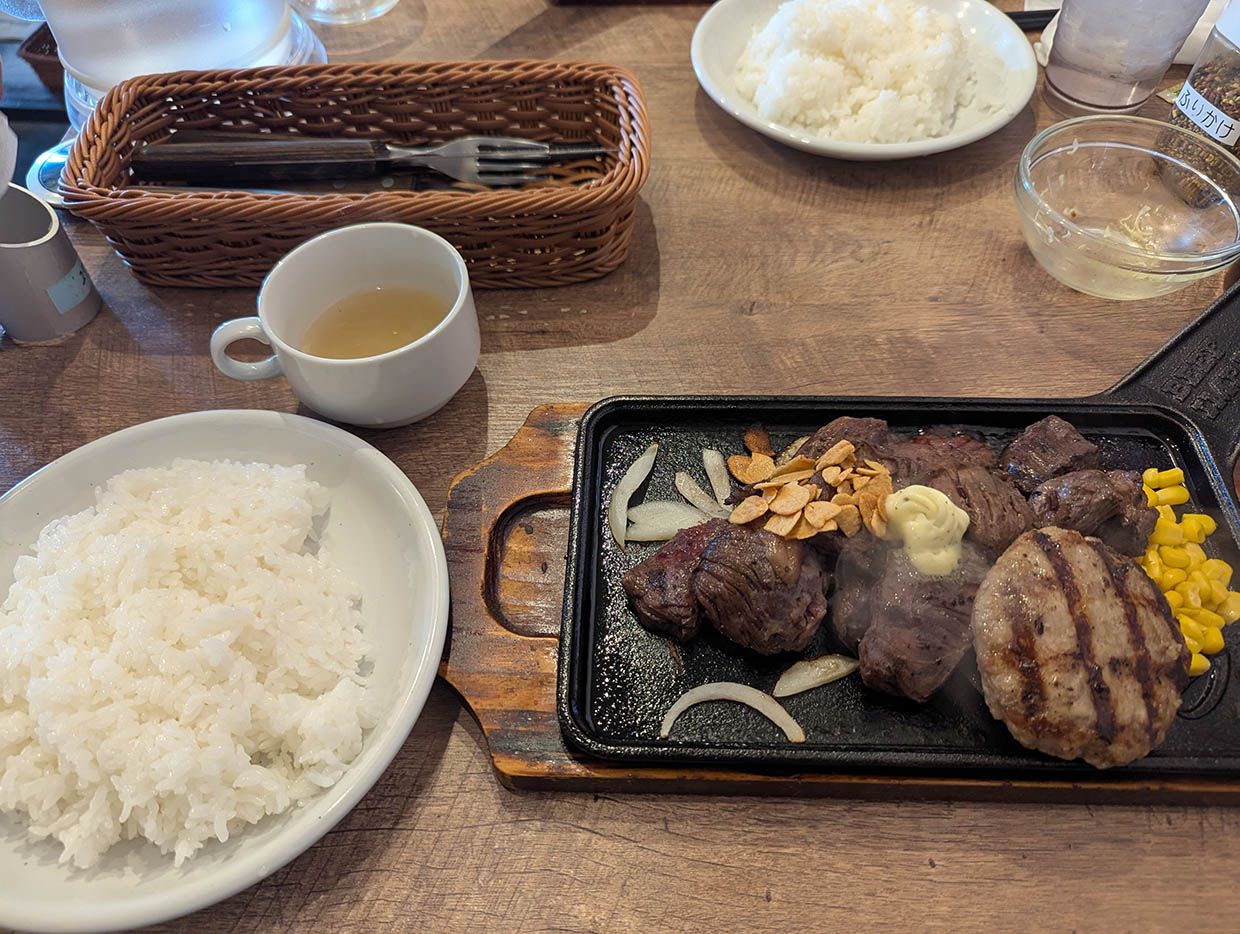 ビーフインパクト　ステーキ