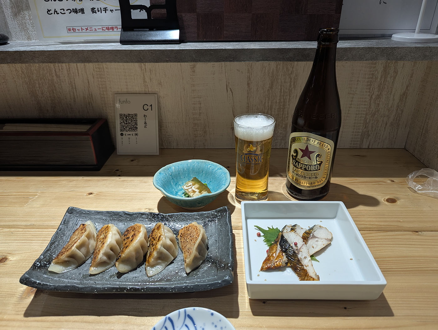 わーるどの餃子とビール