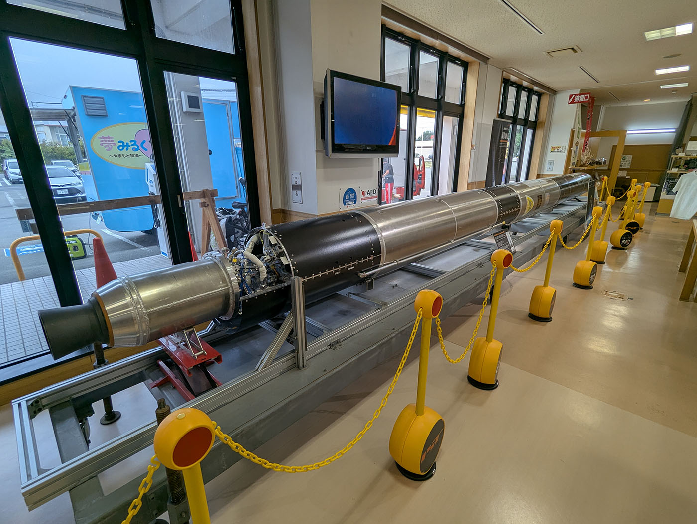 コスモール大樹に展示された全長ロケット模型