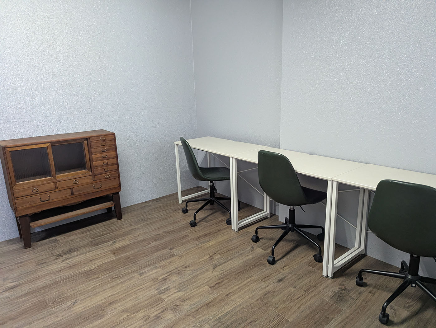 コワーキングスペース反対側