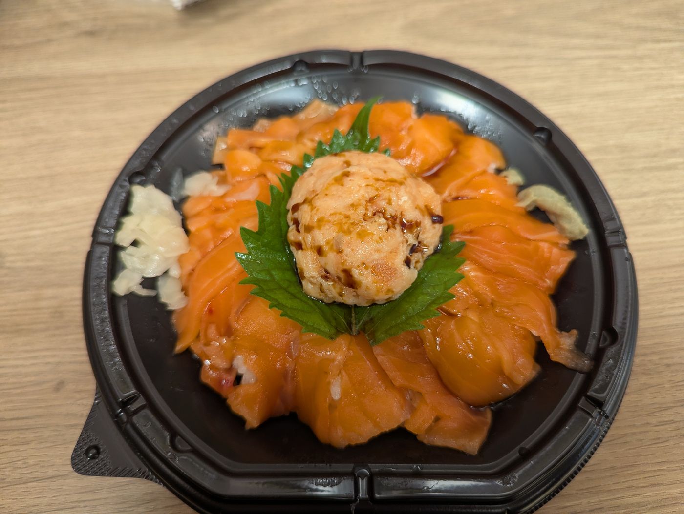 とろサーモン丼