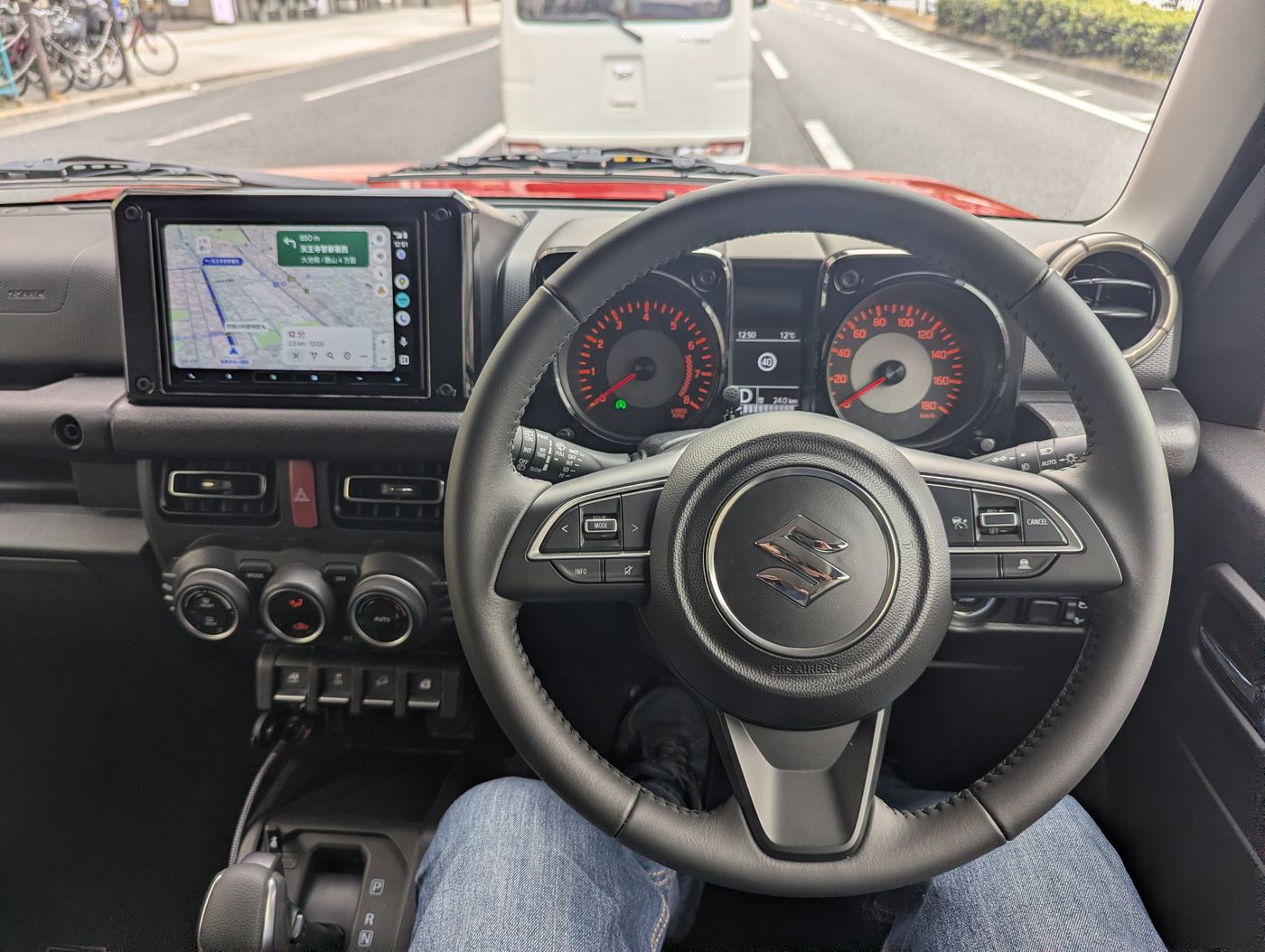 ジムニーノマドのコックピット