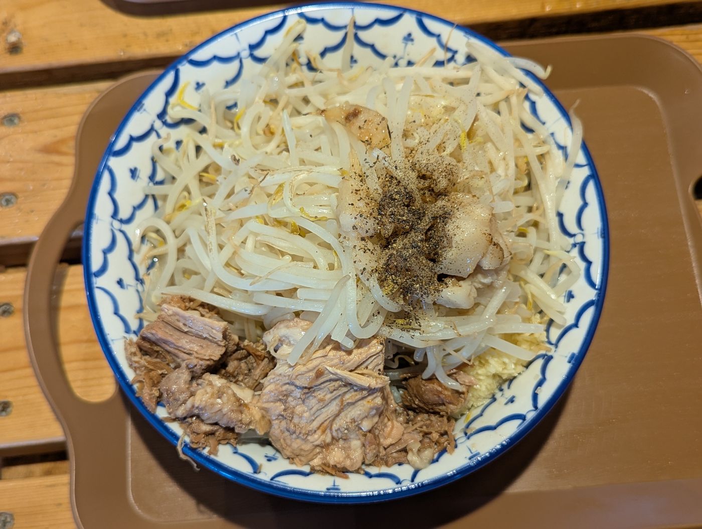 マキシムザニンニクのラーメン