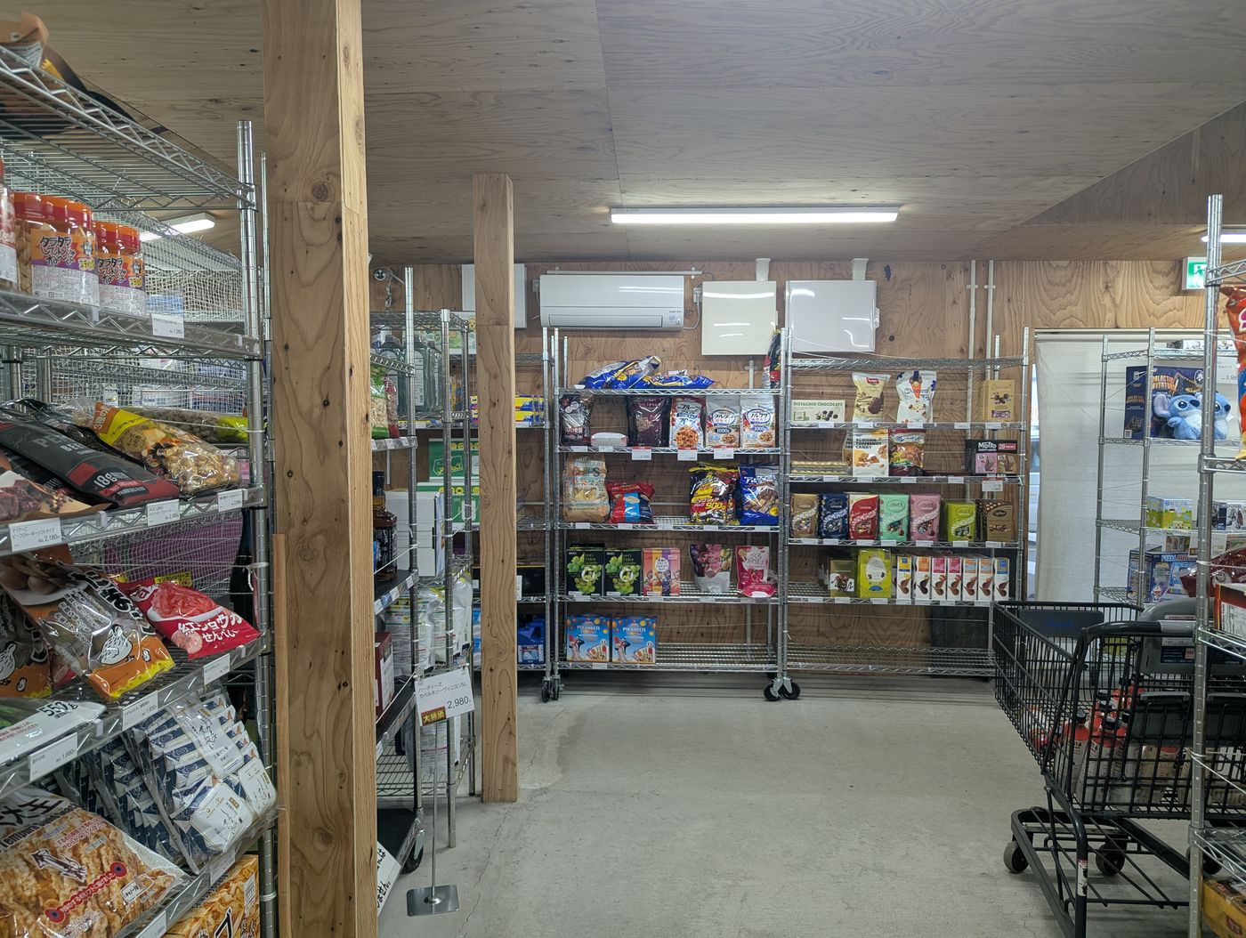 STOCKの店内